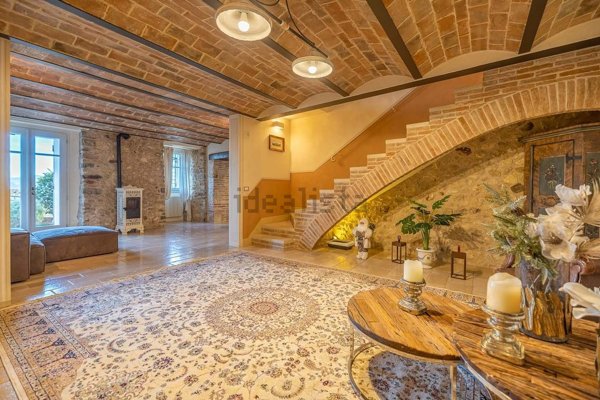 casa indipendente in vendita a Verucchio