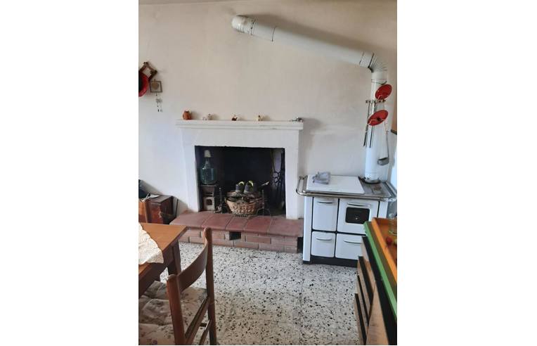casa indipendente in vendita a Casteldelci