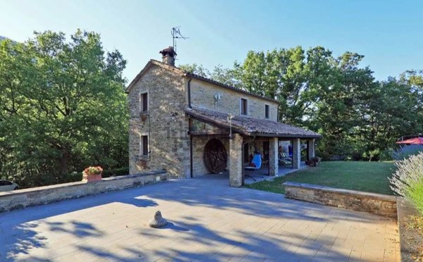 casa indipendente in vendita a Casteldelci