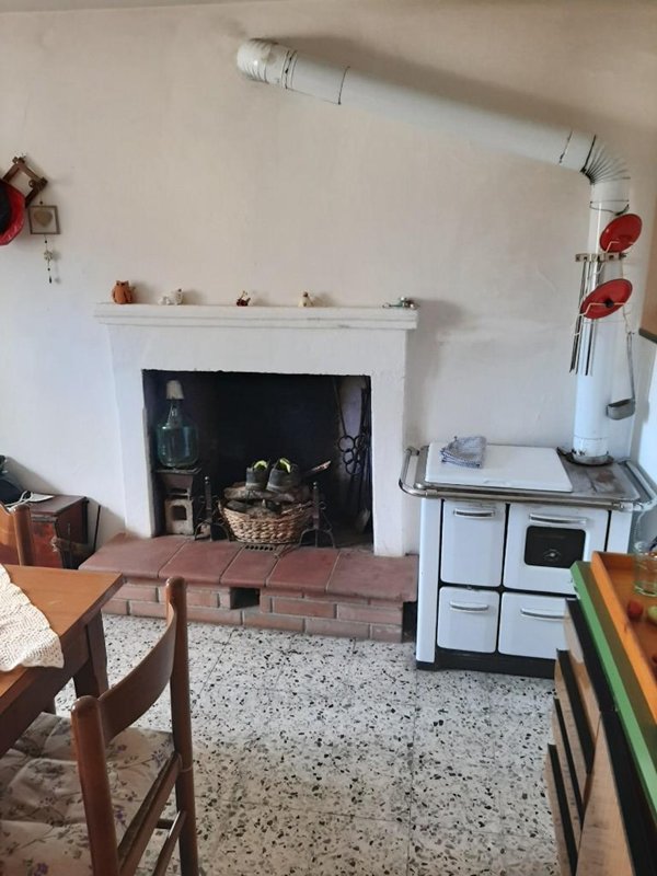casa indipendente in vendita a Casteldelci