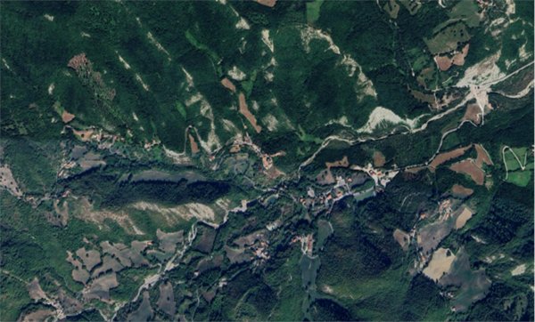 terreno edificabile in vendita a Casteldelci