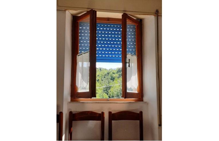 casa indipendente in vendita a Casteldelci in zona Monte