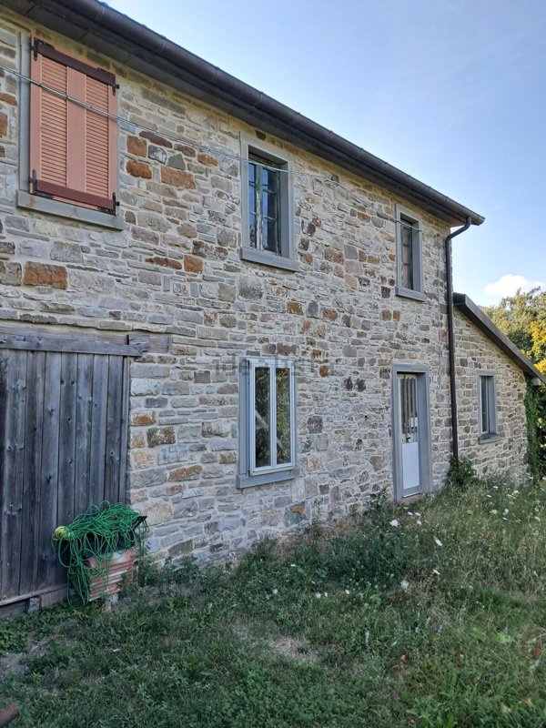 casa indipendente in vendita a Casteldelci