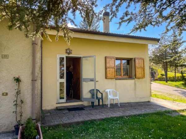 casa indipendente in vendita a Casteldelci