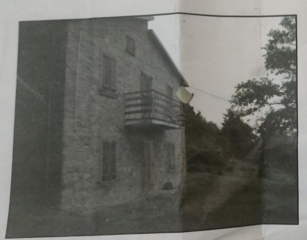 casa indipendente in vendita a Casteldelci in zona Poggio Ancisa