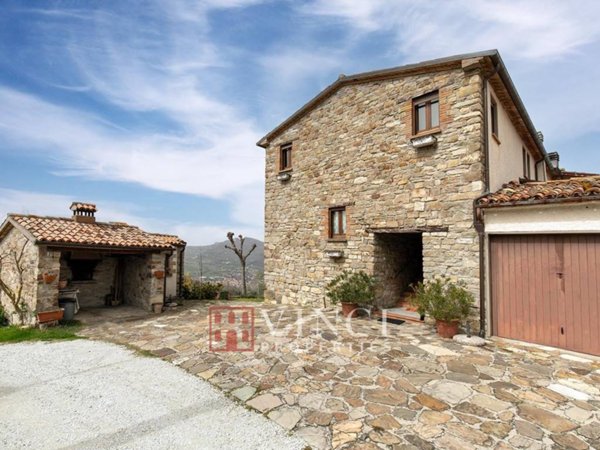 casa indipendente in vendita a Maiolo