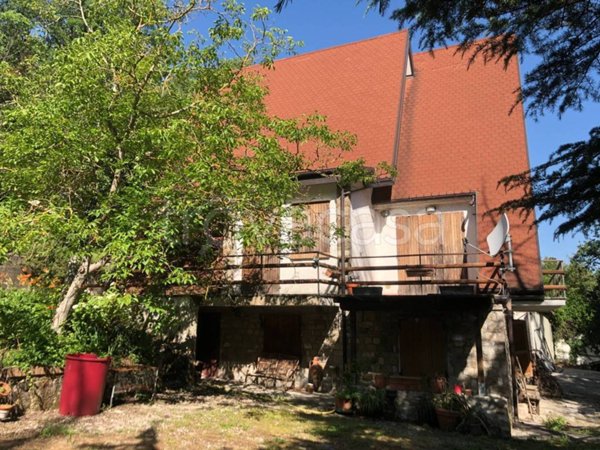 casa indipendente in vendita a Maiolo