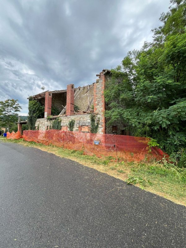 quadrivano in vendita a Maiolo