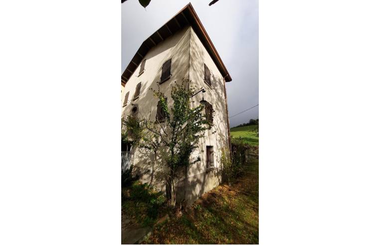 casa indipendente in vendita a Maiolo