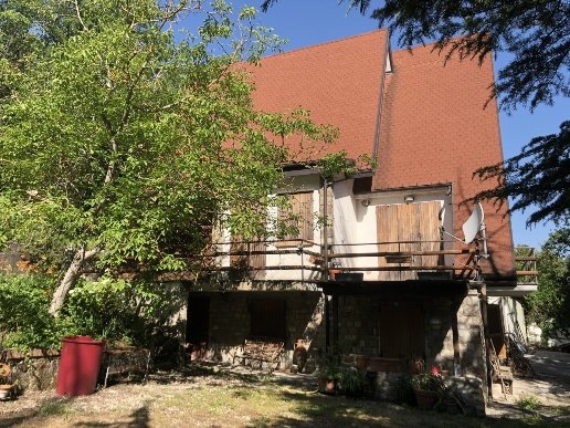 casa indipendente in vendita a Maiolo in zona Serra