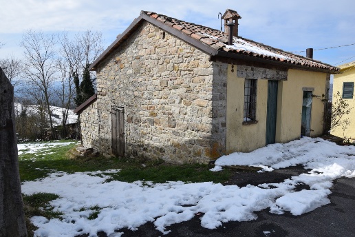 pentavano in vendita a Maiolo in zona Serra