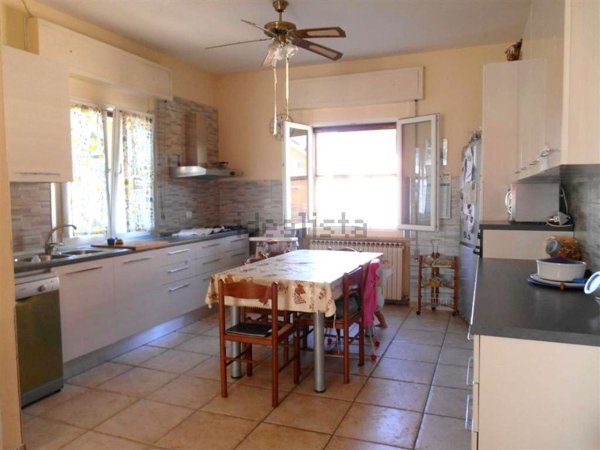 casa indipendente in vendita a Novafeltria