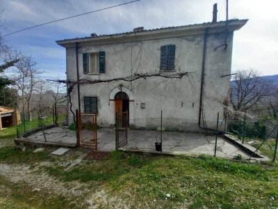 casa indipendente in vendita a Novafeltria in zona Torricella