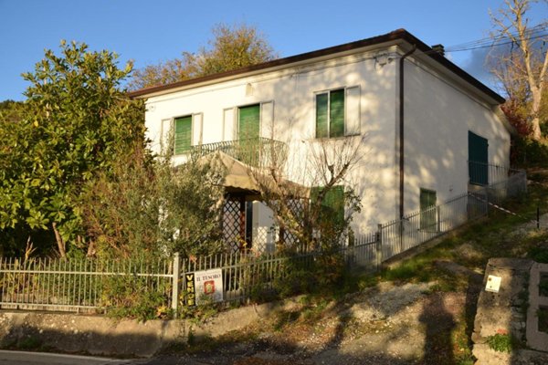 casa indipendente in vendita a Novafeltria in zona Perticara