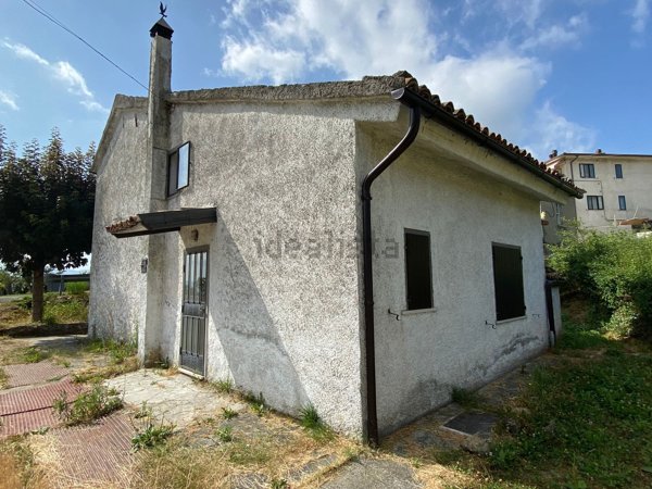 casa indipendente in vendita a Novafeltria in zona Perticara