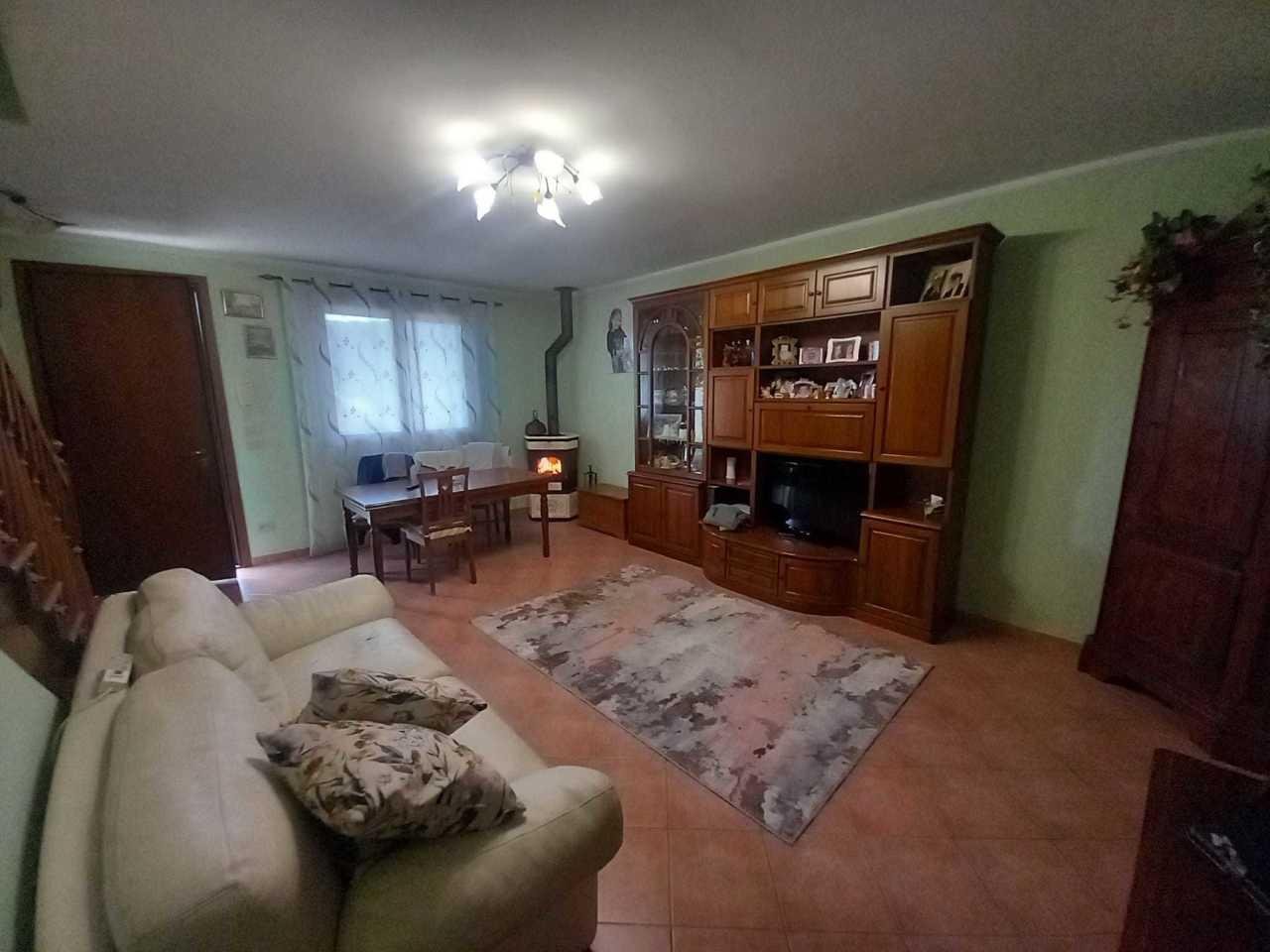 casa indipendente in vendita a Novafeltria