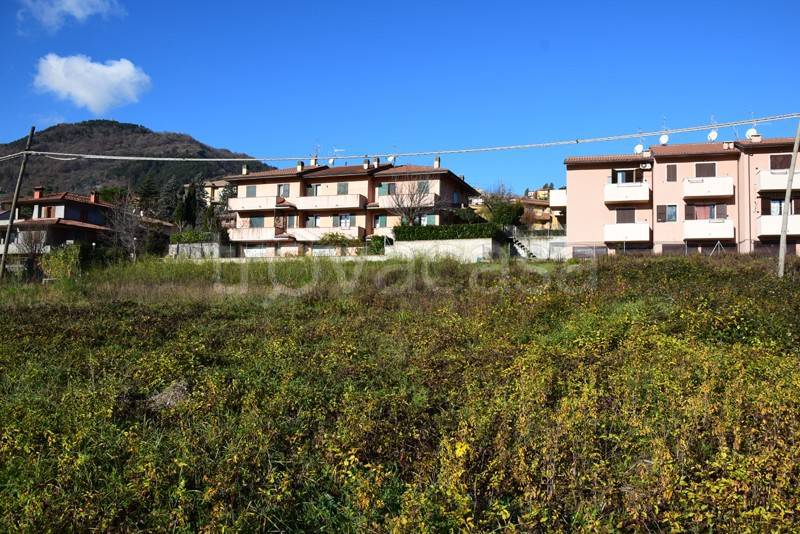 terreno edificabile in vendita a Novafeltria