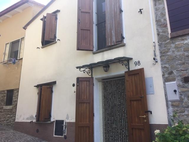 appartamento in vendita a Novafeltria in zona Perticara