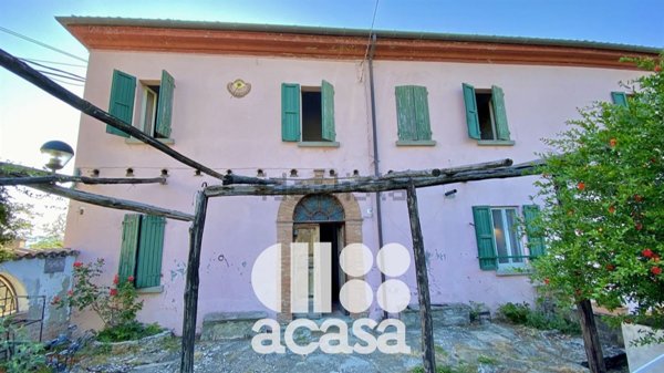 casa indipendente in vendita a Novafeltria in zona Perticara