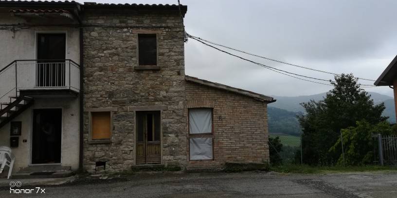 casa indipendente in vendita a Novafeltria