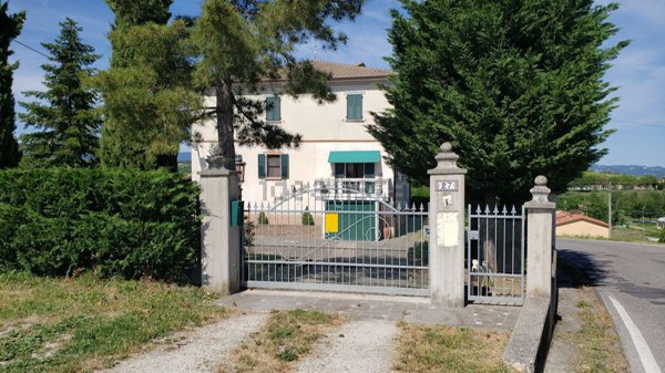 casa indipendente in vendita a Novafeltria