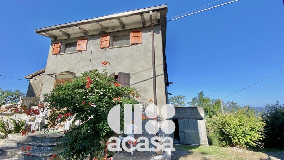 casa indipendente in vendita a Novafeltria in zona Perticara