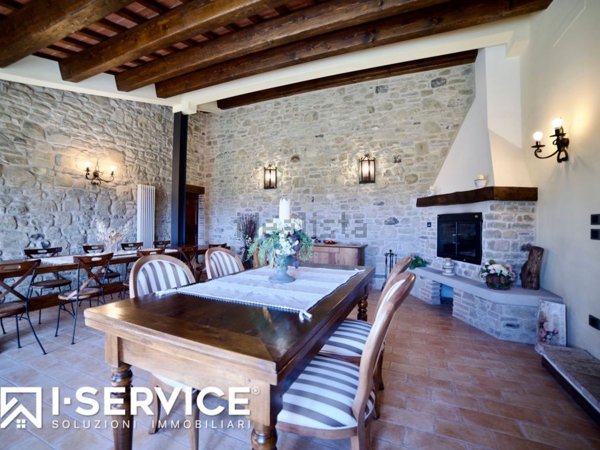 casale in vendita a Novafeltria