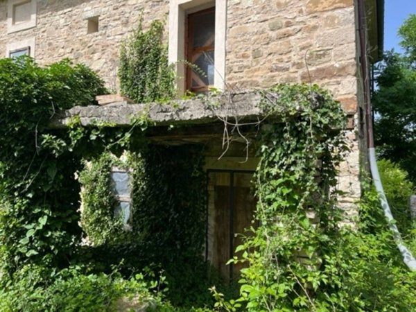 casa indipendente in vendita a Novafeltria