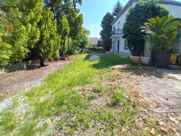 casa indipendente in vendita a Novafeltria