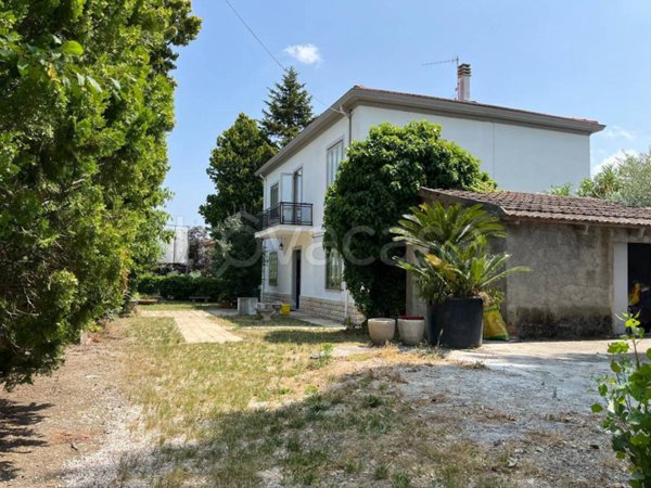 casa indipendente in vendita a Novafeltria