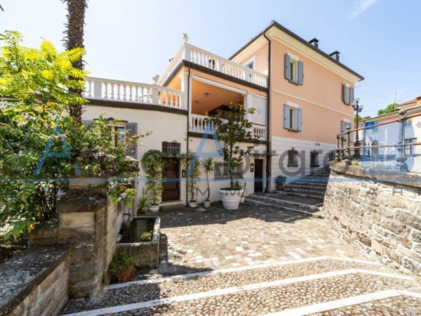 casa indipendente in vendita a Novafeltria