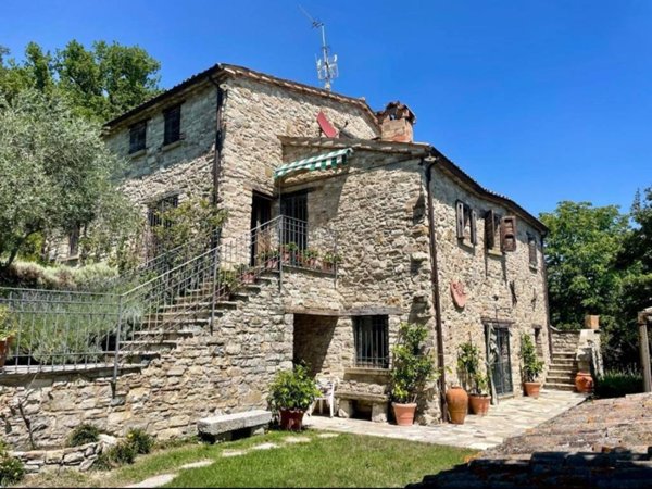 casa indipendente in vendita a Novafeltria