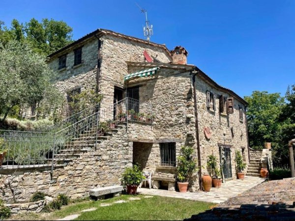 casa indipendente in vendita a Novafeltria