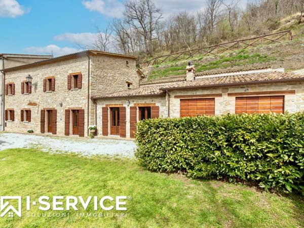 casa indipendente in vendita a Novafeltria