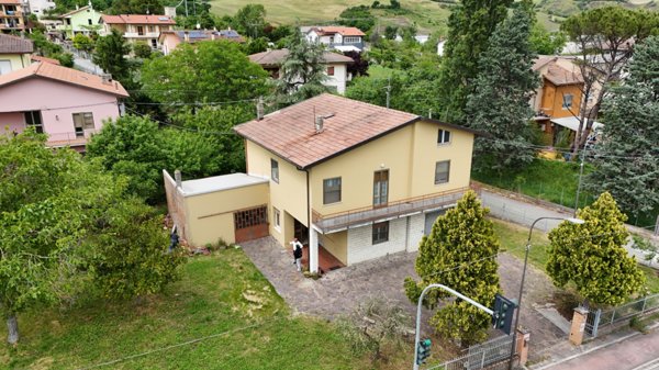 casa indipendente in vendita a Novafeltria