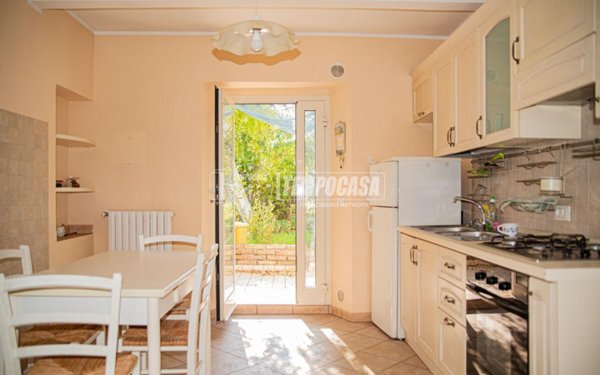 casa indipendente in vendita a Novafeltria