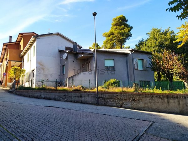 casa indipendente in vendita a Novafeltria