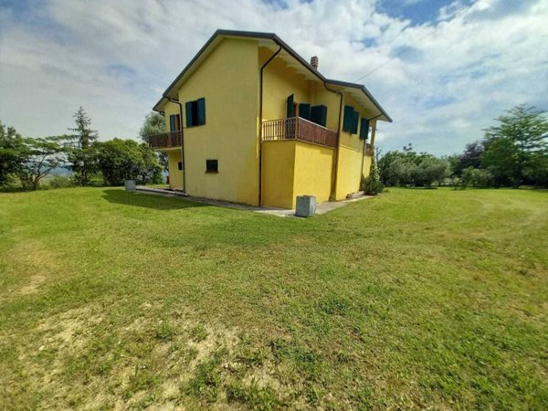 casa indipendente in vendita a Novafeltria