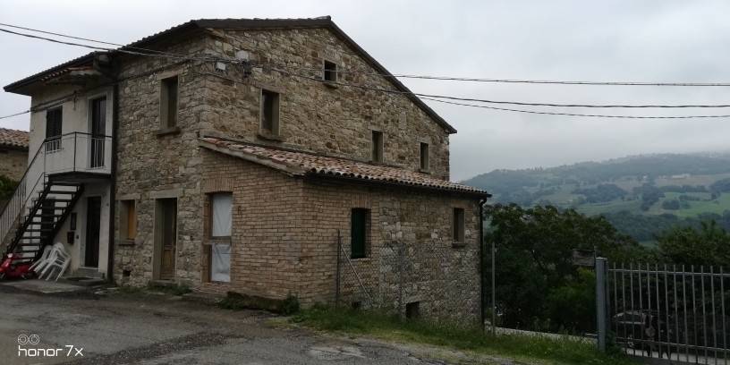 casa indipendente in vendita a Novafeltria