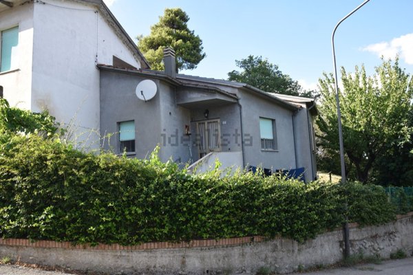 casa indipendente in vendita a Novafeltria
