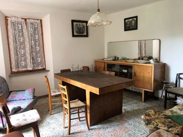 casa indipendente in vendita a Novafeltria in zona Perticara