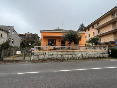 casa indipendente in vendita a Novafeltria