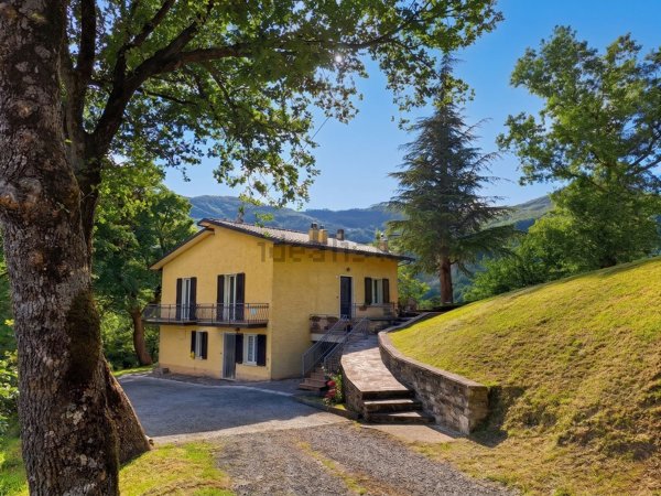 casa indipendente in vendita a Novafeltria