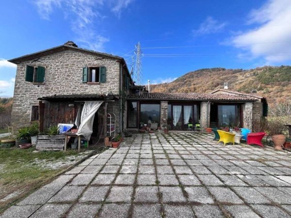 casa indipendente in vendita a Novafeltria