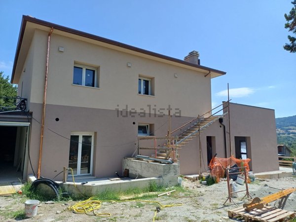 appartamento in vendita a Novafeltria in zona Secchiano Marecchia