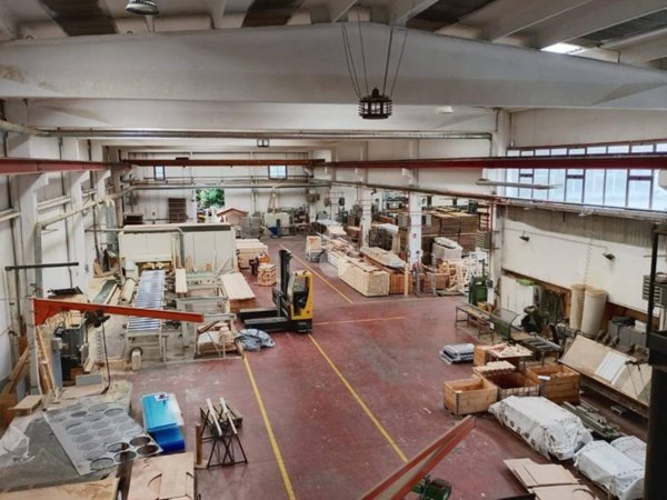 locale commerciale in vendita a Novafeltria