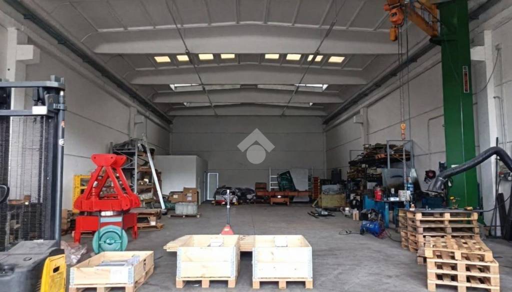 locale commerciale in vendita a Novafeltria