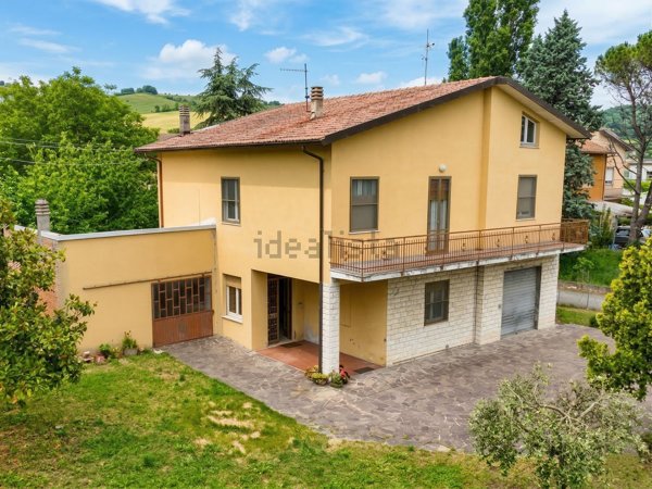 casa indipendente in vendita a Novafeltria