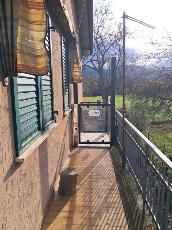 appartamento in vendita a Novafeltria in zona Secchiano Marecchia