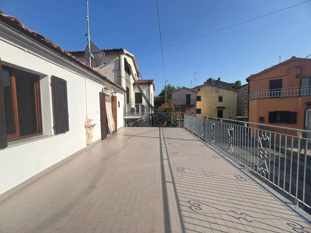 casa indipendente in vendita a Novafeltria in zona Secchiano Marecchia